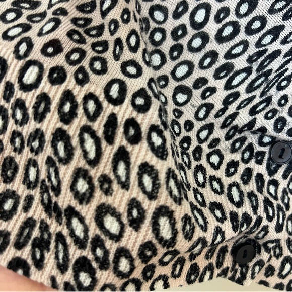 LOFT Animal Print Lightweight Ramie Blend Cardigan Sweater Size Small Career - Picture 3 of 9